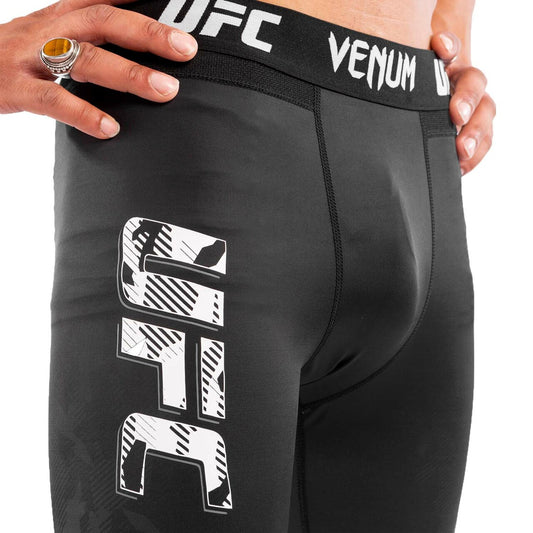 جوارب ضغط Venum x UFC Authentic Fight Week للمصارعة