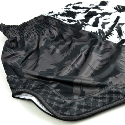 Twins Jungle  Muay thai Shorts - Black/White