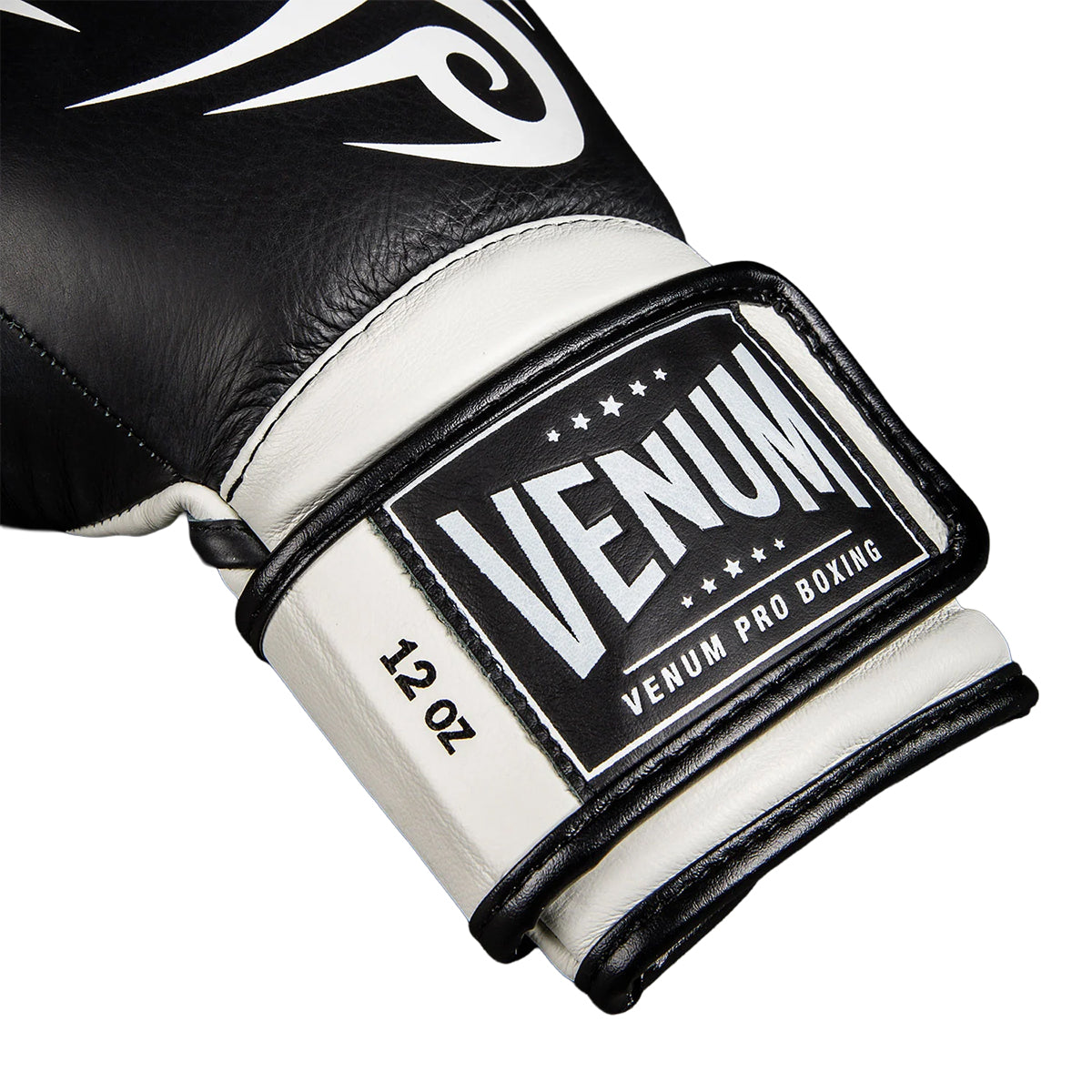 قفازات الملاكمة الاحترافية Venum Giant 2.0 Mike Tyson Pro مزودة بشريط لاصق