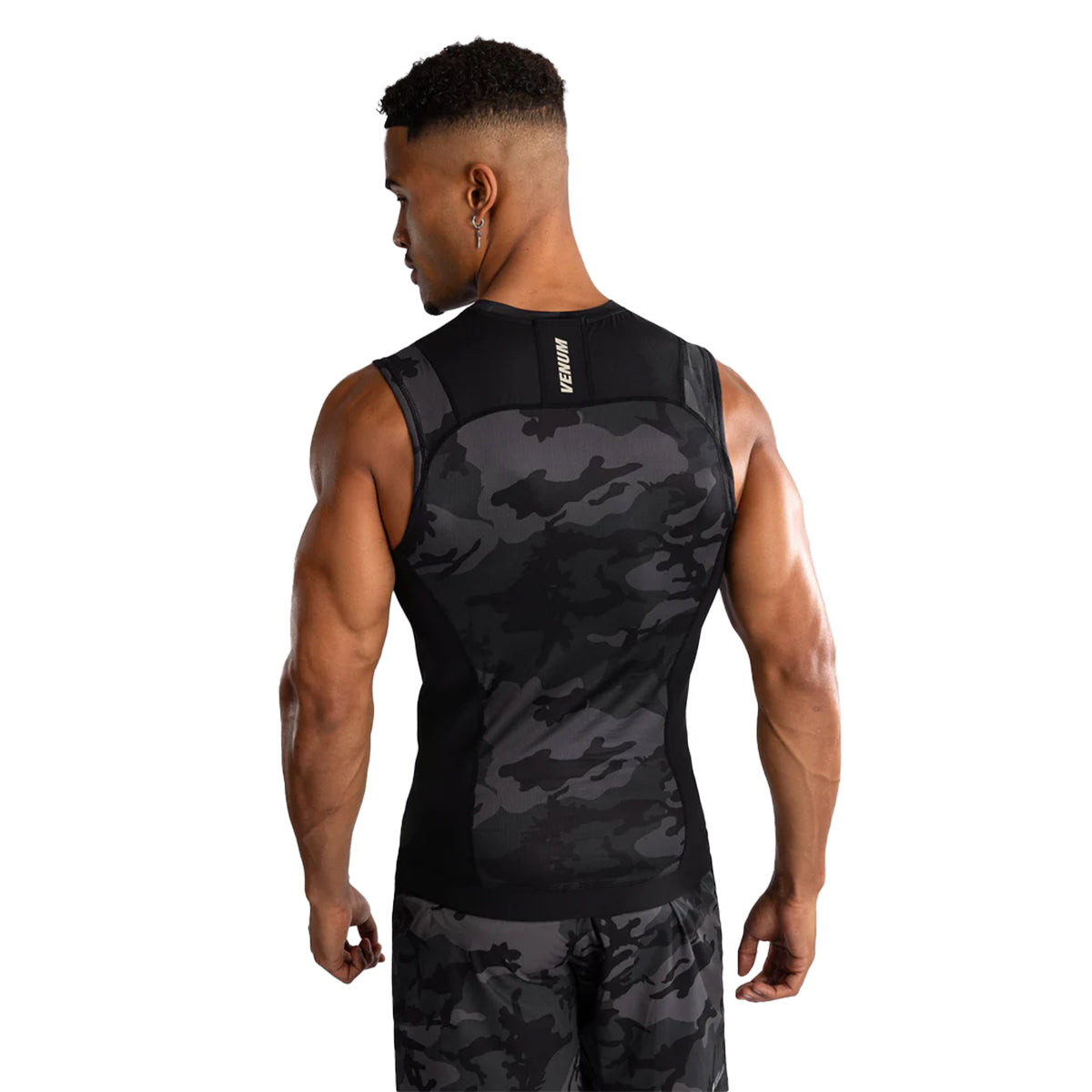 Venum G-Fit Air MMA بدون أكمام Rashguard - مموه حضري