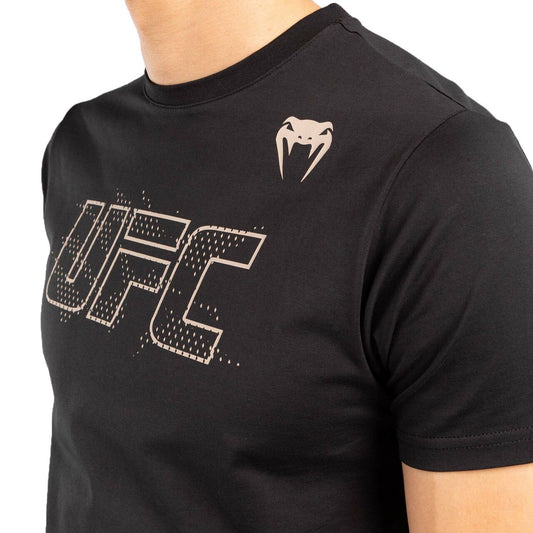 تيشيرت Venum x UFC الأصلي لأسبوع القتال - أسود/ذهبي